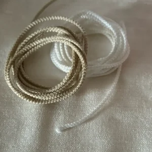 Cordão Fio de Luz — Filamento 100% Branco/Natural